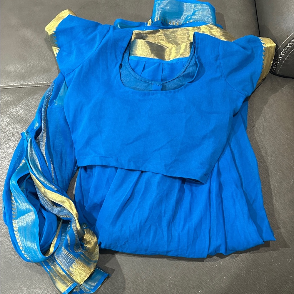 Elegant Blue and Gold Maxi Dress